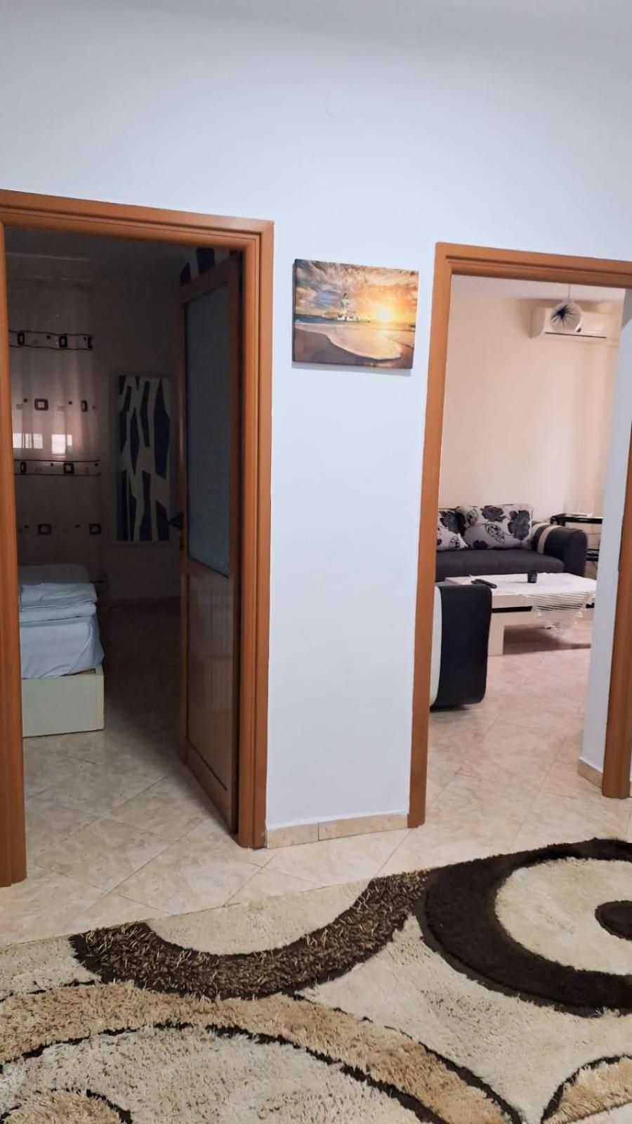 Promenade Apartment In City Centre ベラト エクステリア 写真